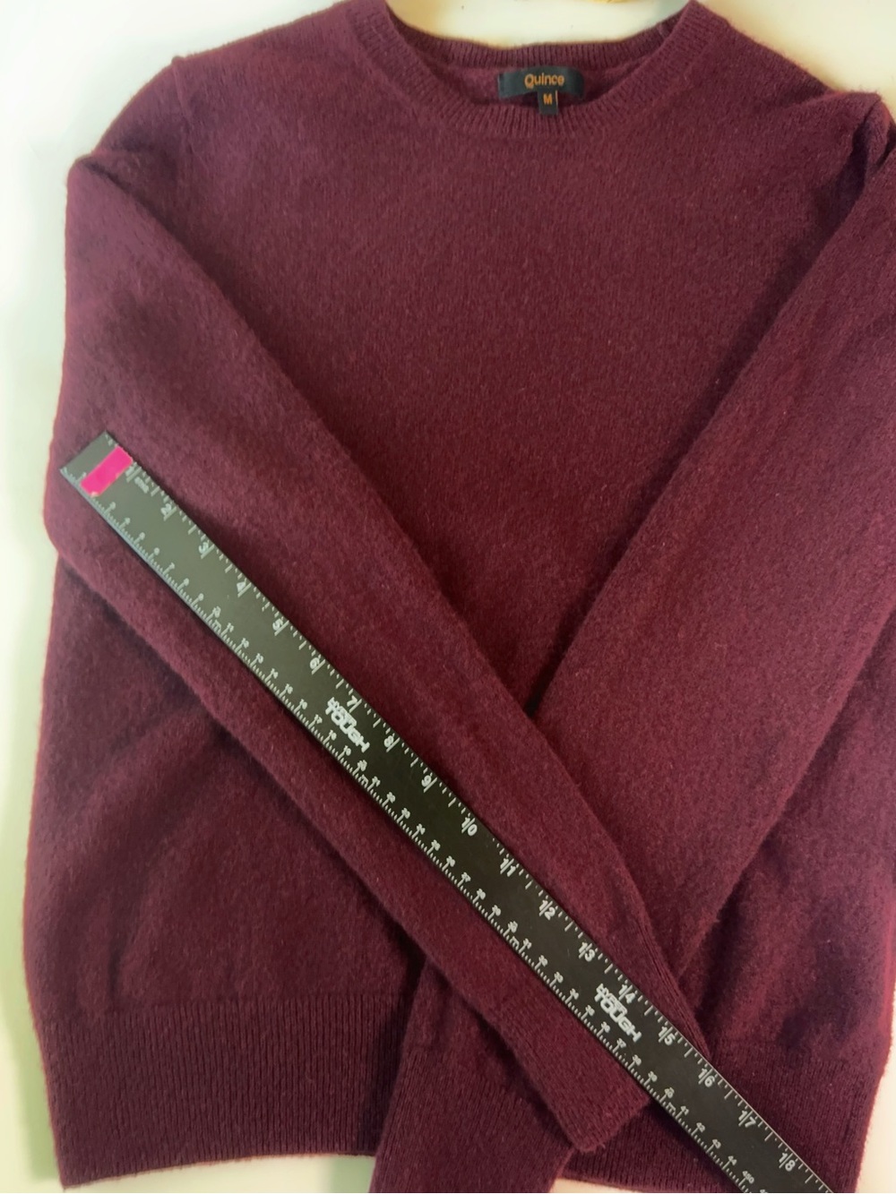 🍷 Quince 100% Cashmere Crewneck Sweater • Rich Burgundy • Medium - Picture 5 of 7